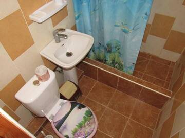 Стандартный трехместный номер в Гостинице Raatlan Guest House