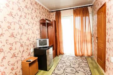 Стандартный четырехместный номер в Гостинице Raatlan Guest House